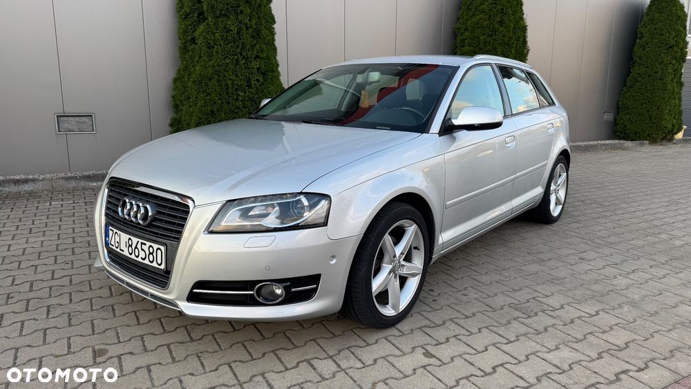 Audi A3 Sportback - 1