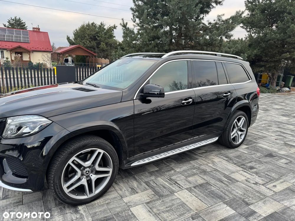 Mercedes-Benz GLS - 14