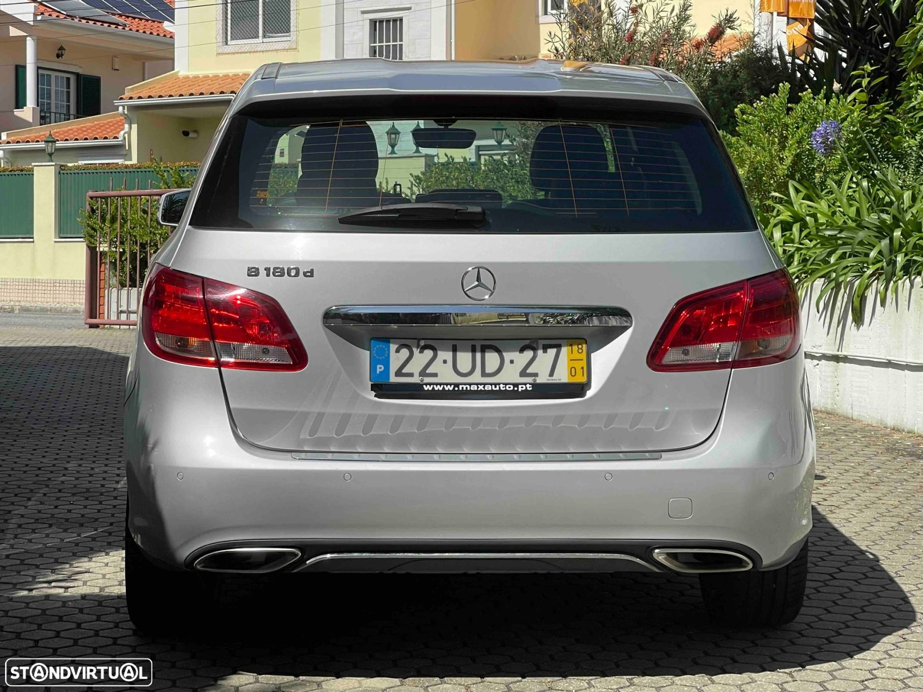 Mercedes-Benz B 180 d Urban - 23