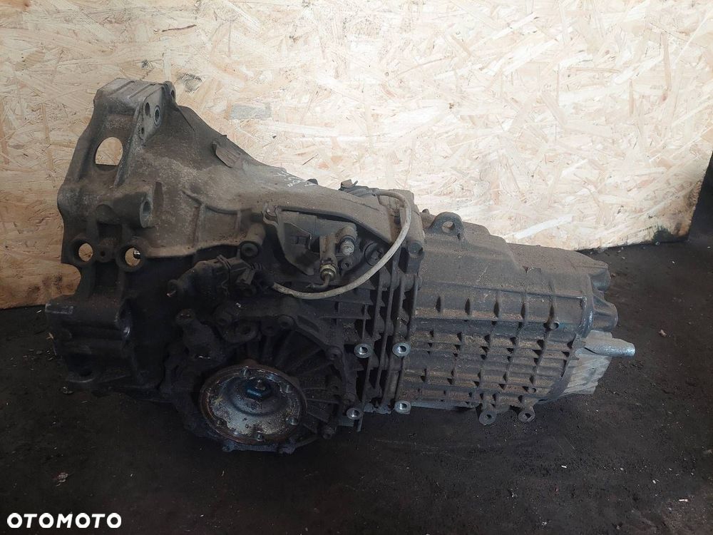 SKRZYNIA BIEGÓW AUDI A6 C5 1.8 T MANUAL 5 BIEGÓW OŚKA EHV - 1