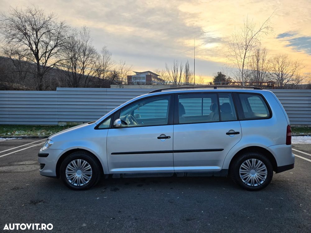 Volkswagen Touran 1.9 TDI Highline - 2