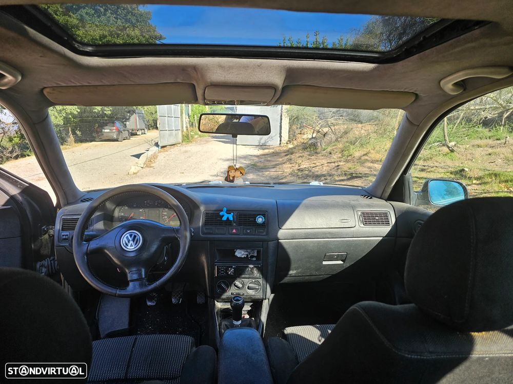 VW Golf 1.9 TDi Highline - 7