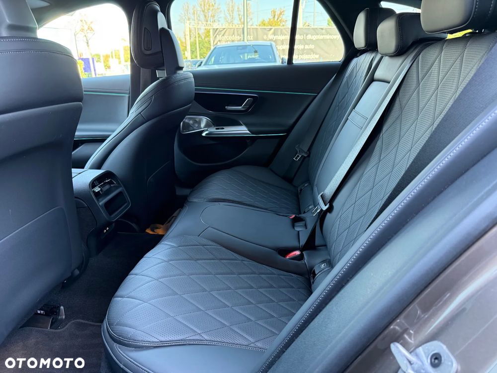 Mercedes-Benz Klasa E 300 de PHEV 4-Matic All-Terrain Avantgarde 9G-Tronic - 13