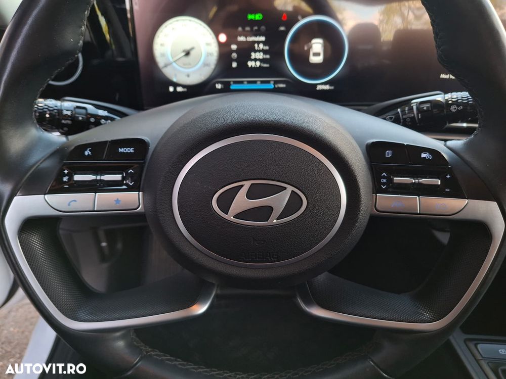 Hyundai Elantra - 24