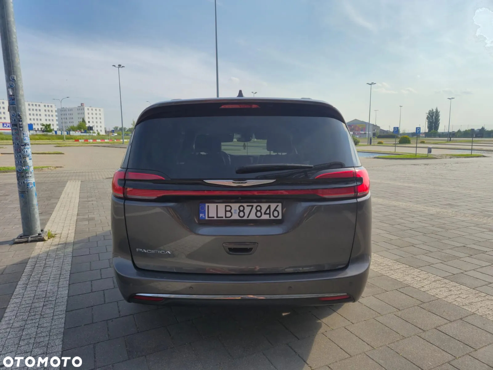 Chrysler Pacifica - 6