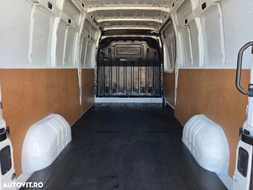 Renault New Master L3H2 - 11