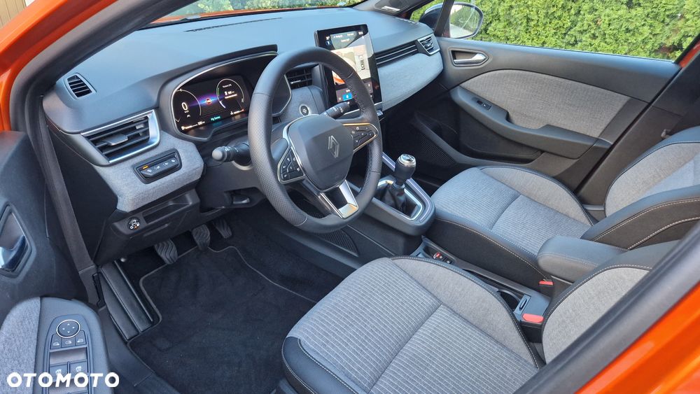 Renault Clio - 9