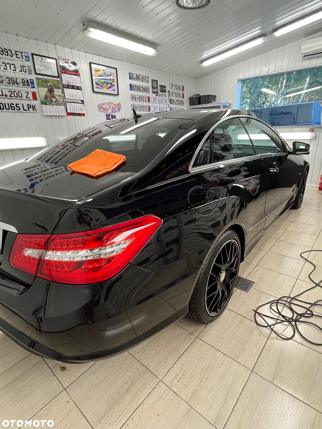 Mercedes-Benz Klasa E 350 CDI DPF Coupe BlueEFFICIENCY 7G-TRONIC Avantgarde - 20