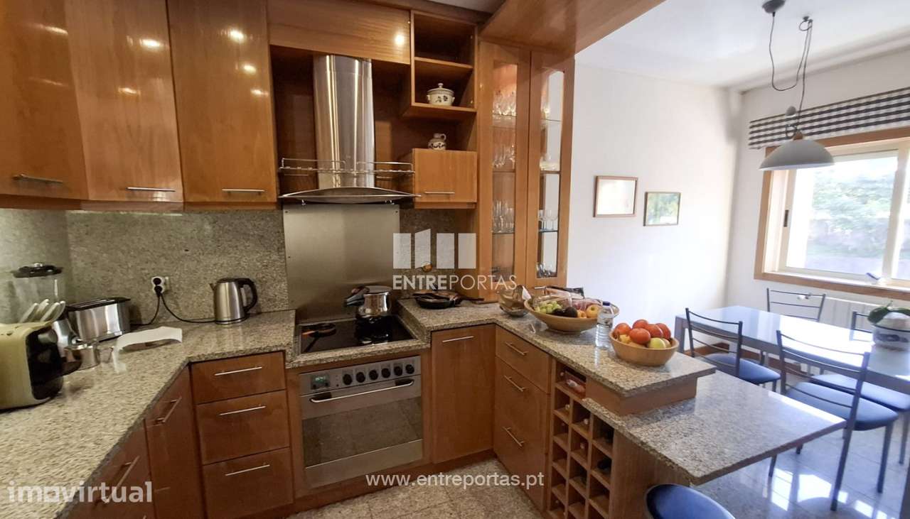 Venda de Moradia V3+1, Meadela, Viana do Castelo - Grande imagem: 2/28