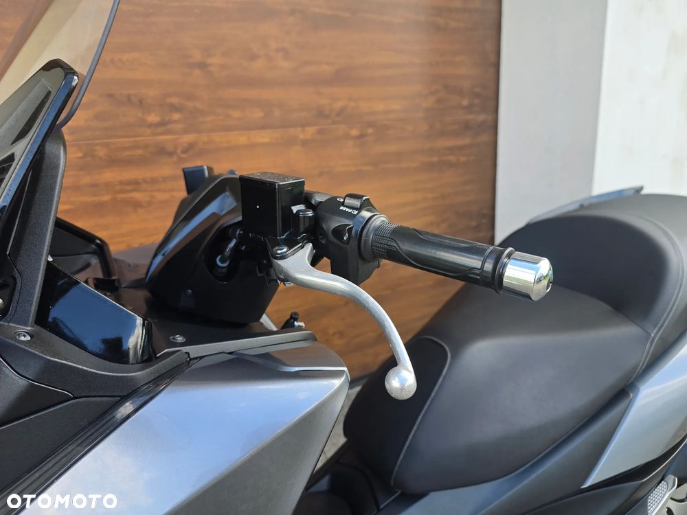 Honda NSS - 25