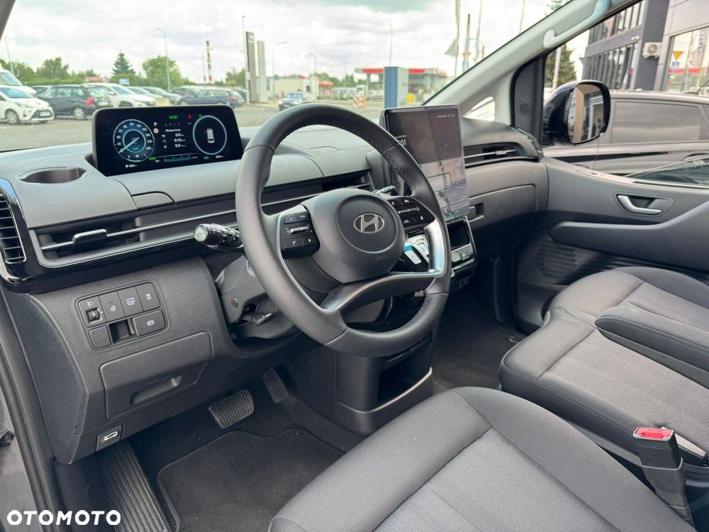 Hyundai Staria 1.6 T-GDI HEV Smart Business - 11