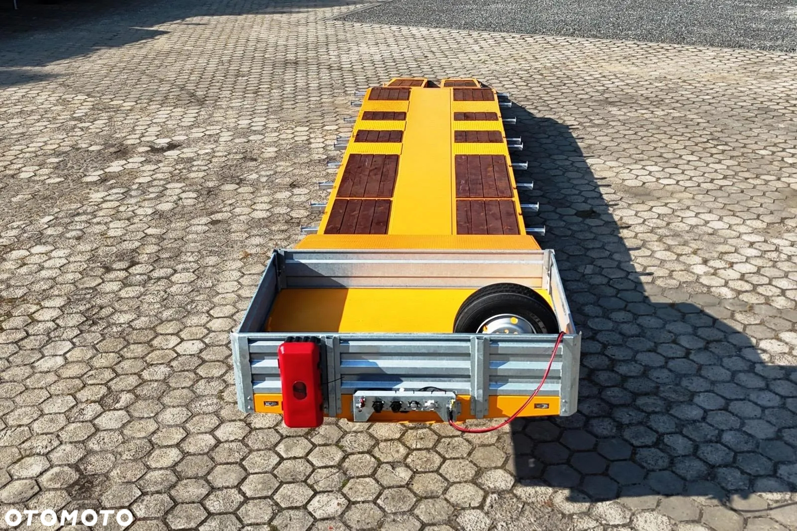 Inny LW3 NISKOPODWOZIOWA 3 OSIOWA 13.600mm z najazdami hydraulicznymi - 17