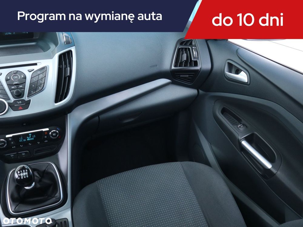 Ford Grand C-MAX - 10