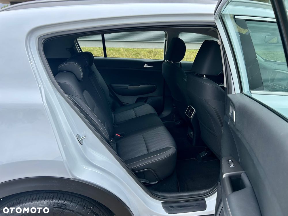 Kia Sportage 1.6 T-GDI 2WD VISION - 18