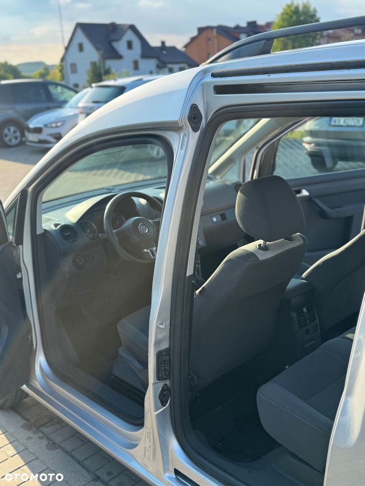 Volkswagen Caddy Comfortline - 12