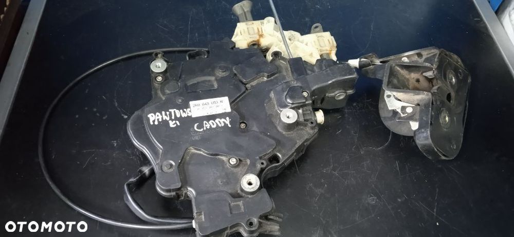 Zamek drzwi przesuwnych lewych VW Caddy 2K0843653N - 2