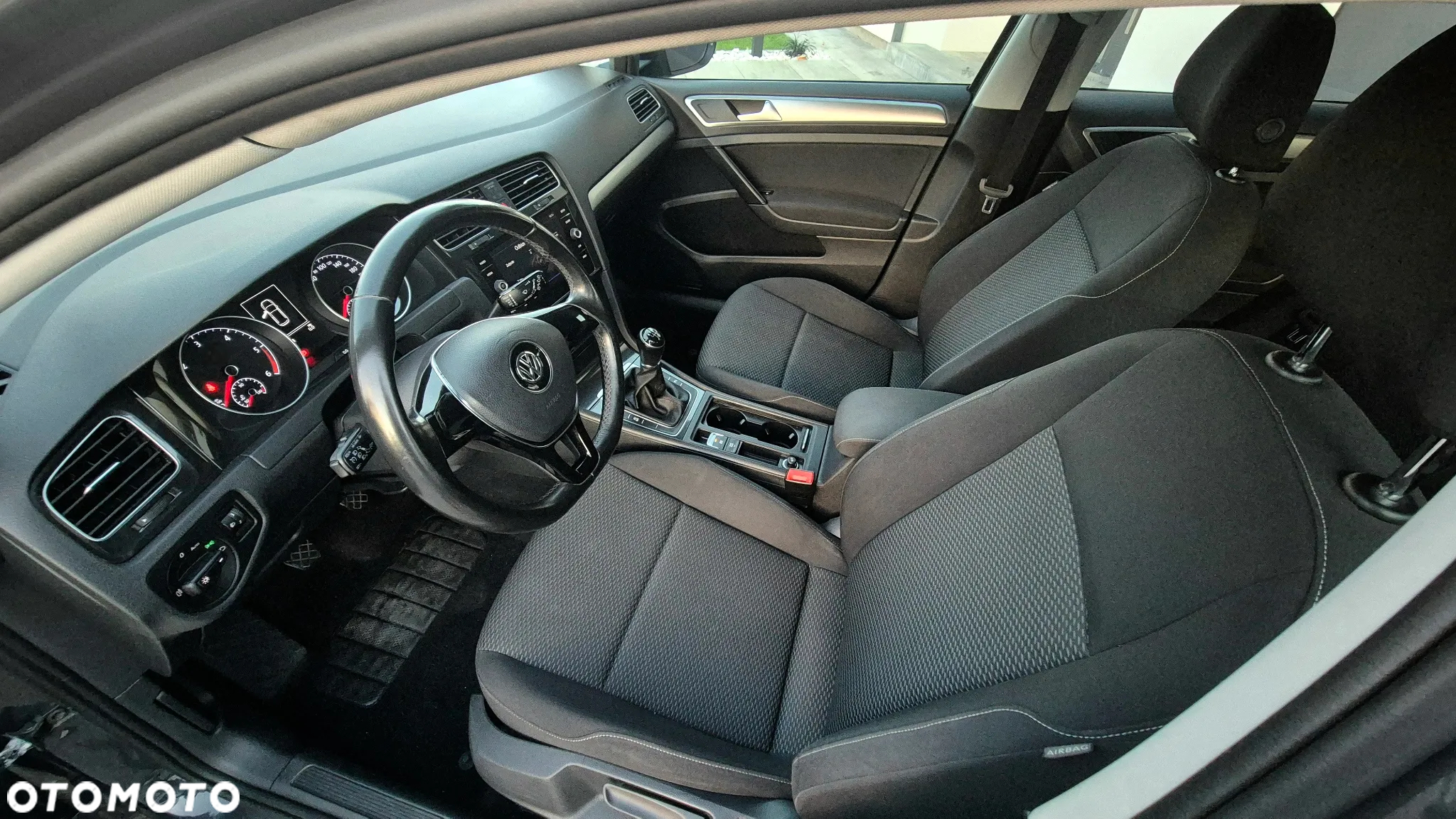 Volkswagen Golf VII 1.6 TDI BMT Trendline - 4