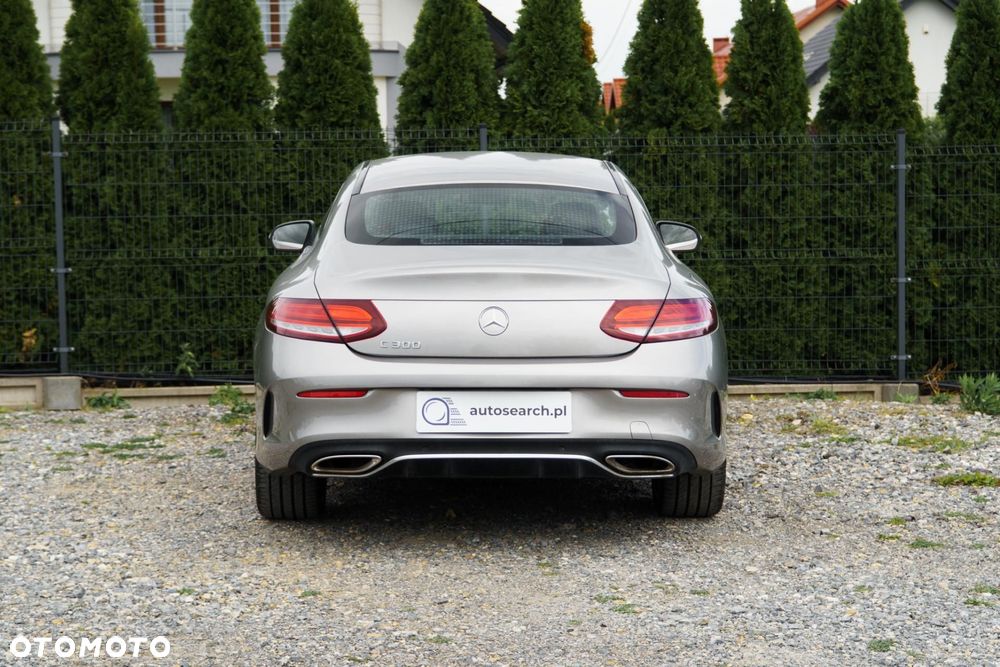 Mercedes-Benz Klasa C 300 9G-TRONIC - 6