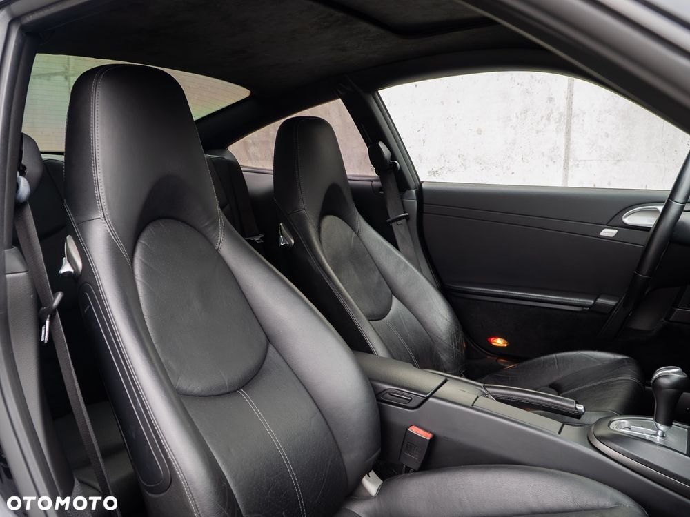 Porsche 911 Carrera Tiptronic S - 12