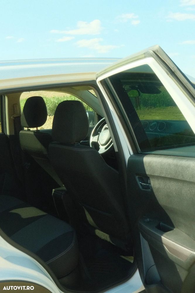 Suzuki Vitara - 11