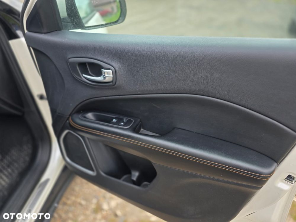 Jeep Compass 1.4 MultiAir Limited - 19