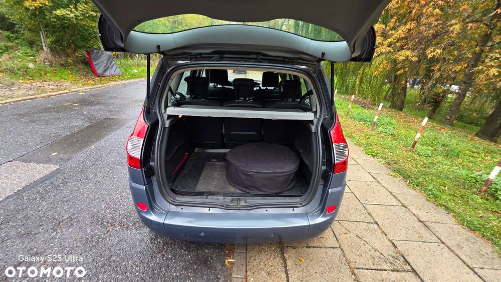 Renault Scenic - 9