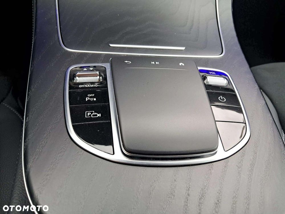 Mercedes-Benz Klasa E - 14