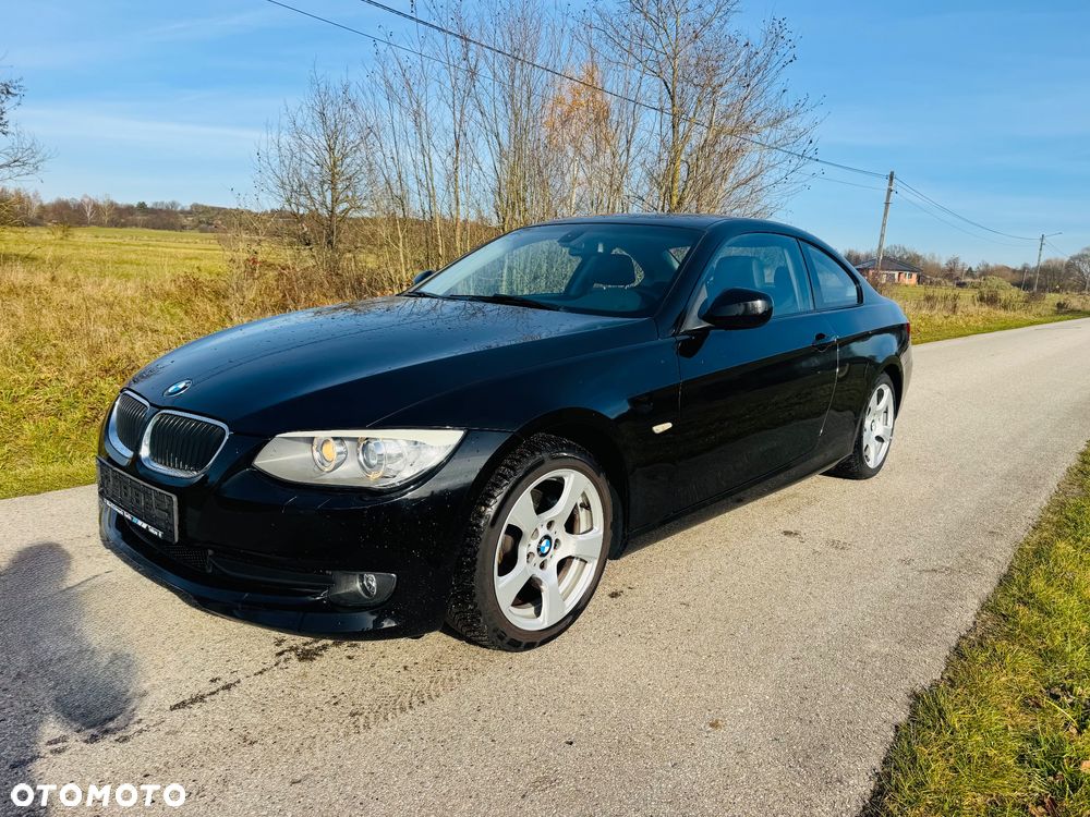 BMW Seria 3 320i Coupe M Sport Edition - 1