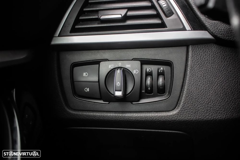 BMW 318 Gran Turismo d Aut. Luxury Line - 15