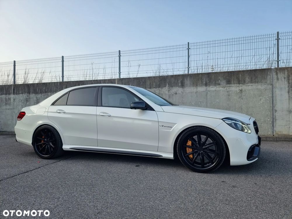 Mercedes-Benz Klasa E - 33