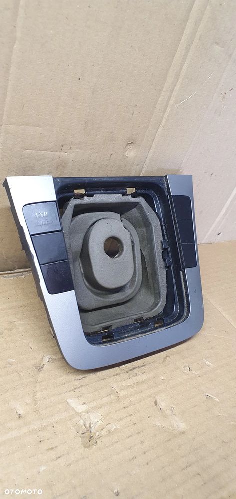 Ramka dekor tunelu wybieraka VW Passat B6 3C0864263 - 2