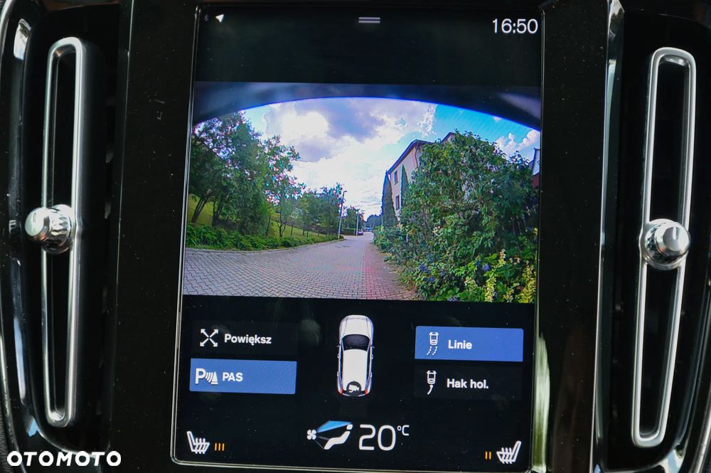 Volvo XC 40 T3 Momentum - 24