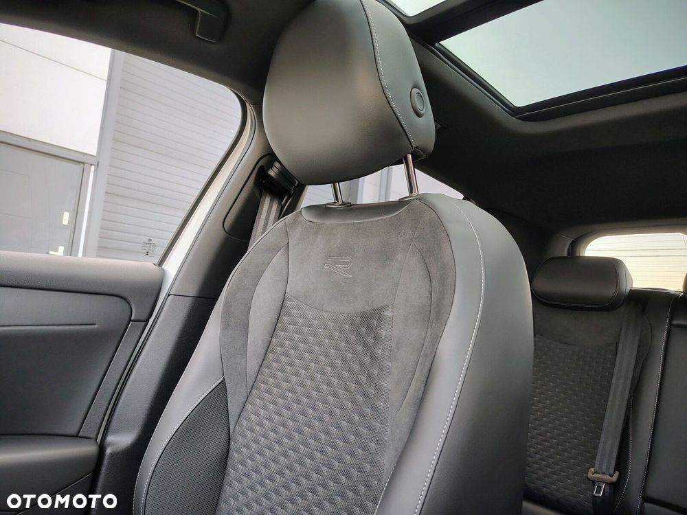 Volkswagen T-Roc - 17