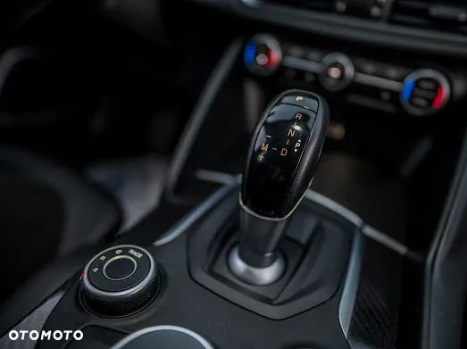 Alfa Romeo Giulia 2.9 Bi Turbo V6 Quadrifoglio - 23