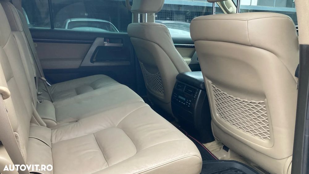 Toyota Land Cruiser D-4D Automatik 60th Anniversary - 11