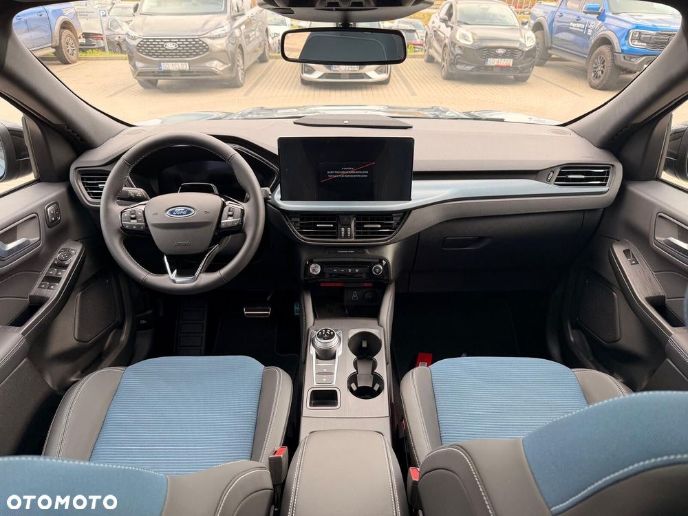 Ford Kuga - 32