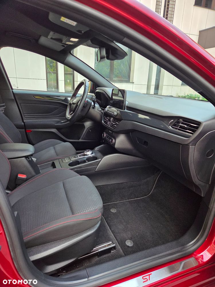Ford Focus 1.5 EcoBlue Start-Stopp-System ST-LINE - 6