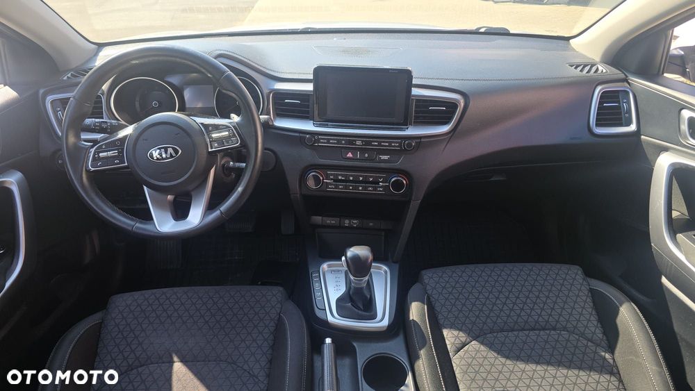 Kia Ceed 1.6 CRDi SCR L DCT - 3