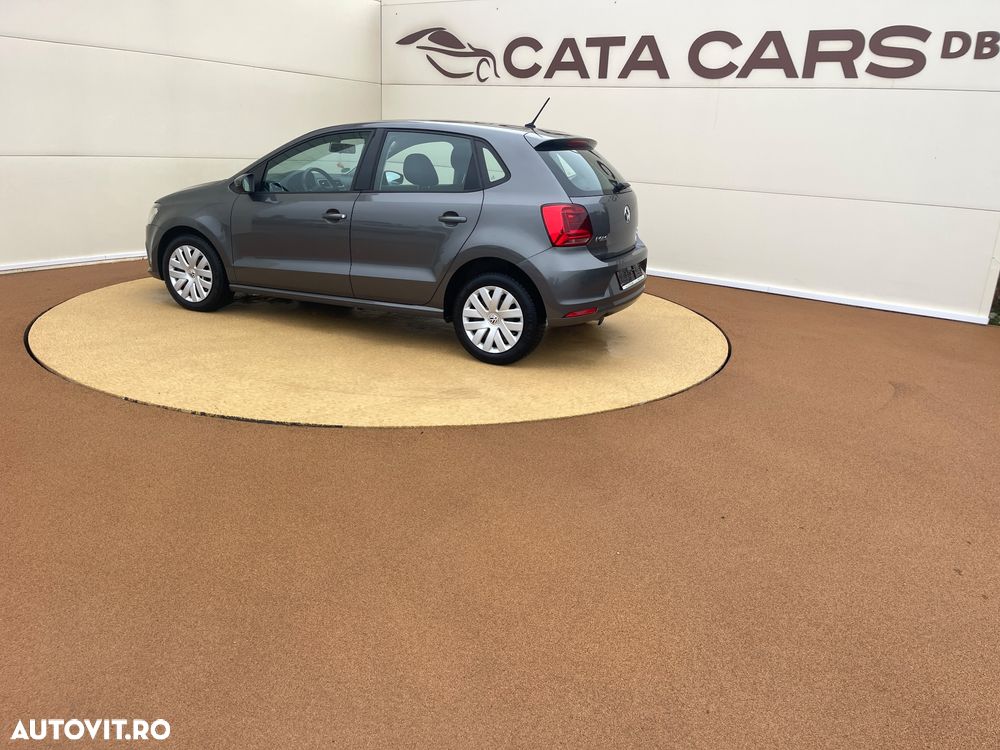 Volkswagen Polo 1.4 TDI CR BMT Comfortline - 9