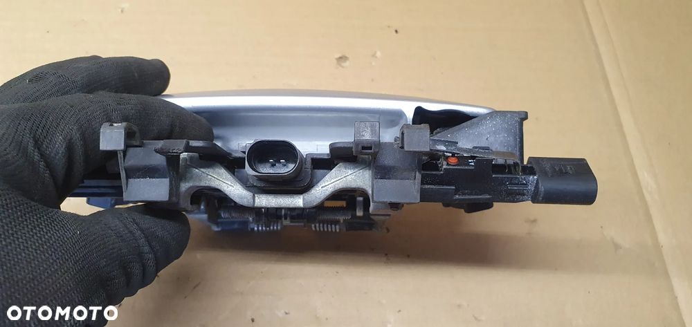 Klamka prawy przód przednia prawa KEYLESS GO Audi A8 D3 4E0949137 - 7