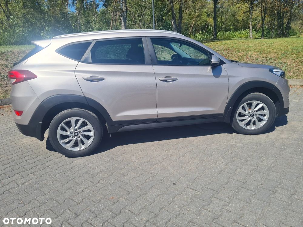 Hyundai Tucson 1.6 GDI BlueDrive Comfort 2WD - 12