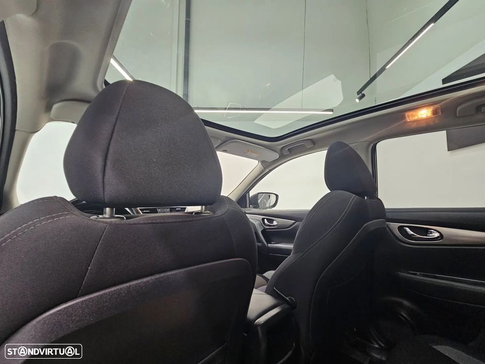 Nissan Qashqai 1.5 dCi N-Connecta J18 - 27