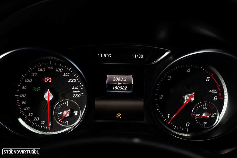 Mercedes-Benz CLA 180 (CDI) d Urban - 17