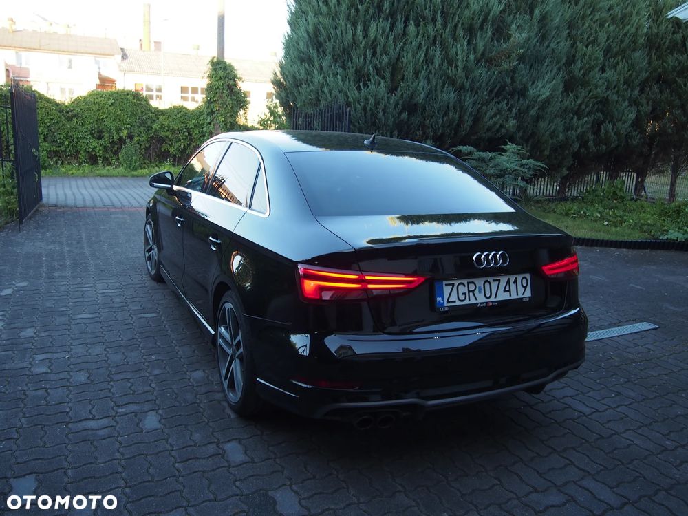 Audi A3 Limousine 1.4 TFSI cylinder on demand ultra Str S line Sportpaket - 18