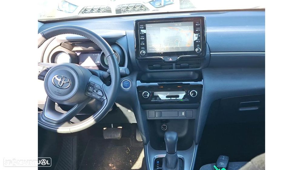 Toyota Yaris Cross 1.5 HDF Comfort Plus - 14