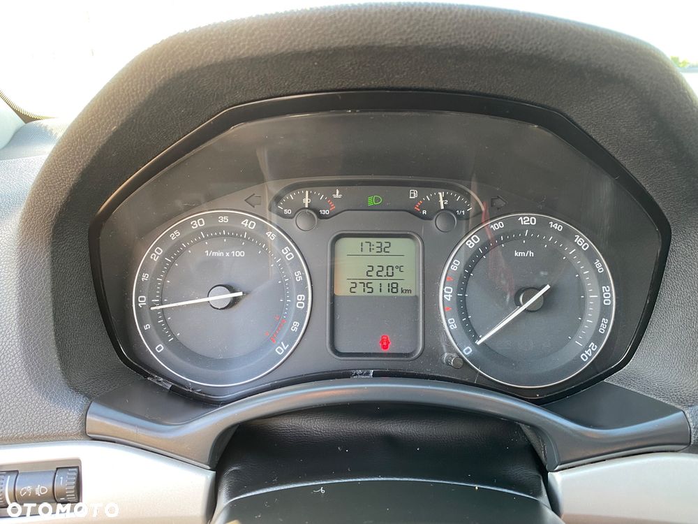 Skoda Octavia 1.6 Tour - 14