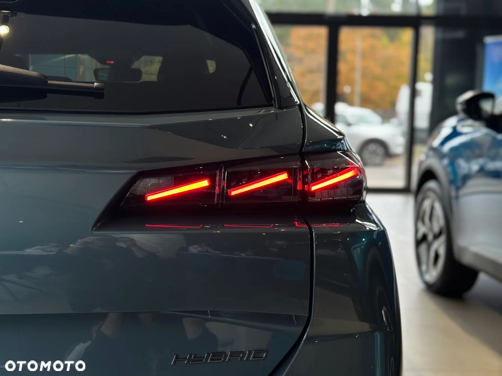 Peugeot 308 1.2 mHEV GT S&S e-DCS6 - 8