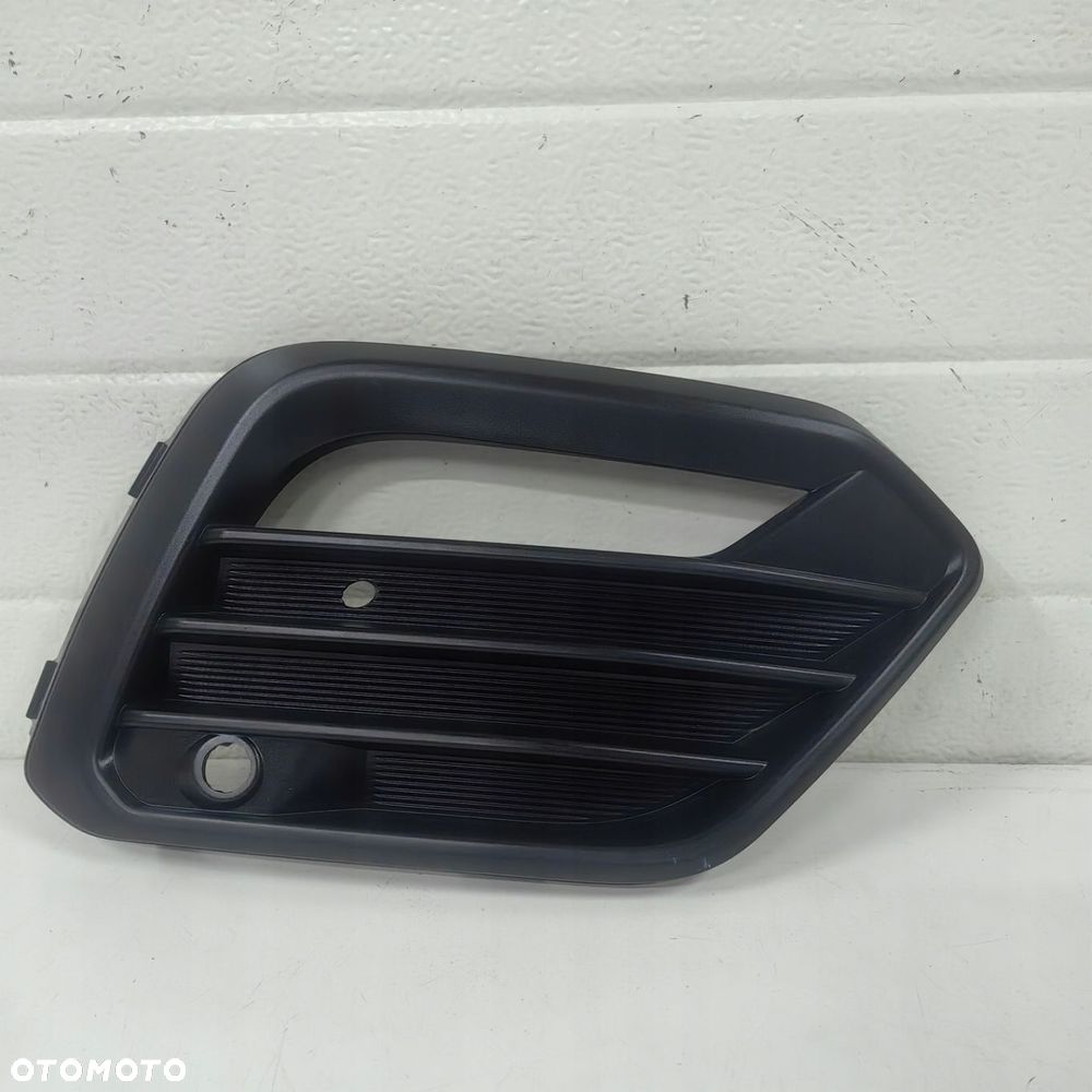 SEAT ATECA 575853666R KRATKA ZDERZAKA PRAWA - 1