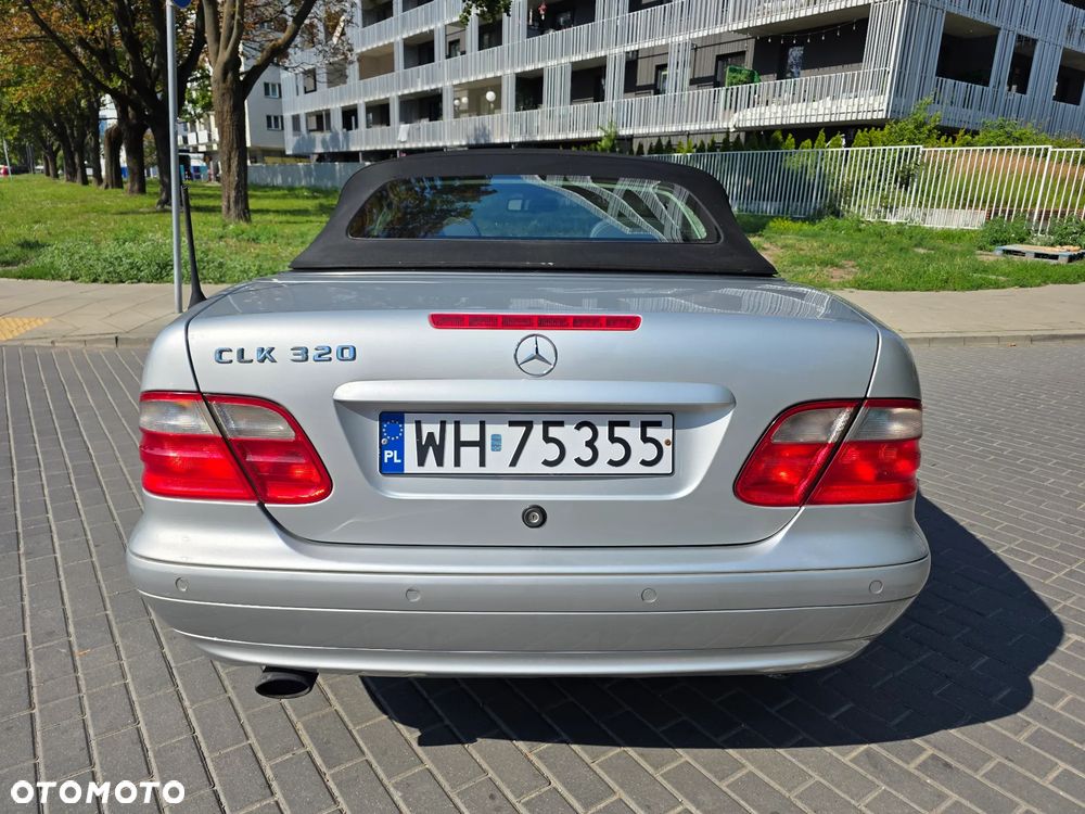 Mercedes-Benz CLK - 21
