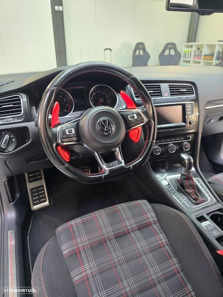 VW Golf 2.0 TSi GTi DSG Performance - 2